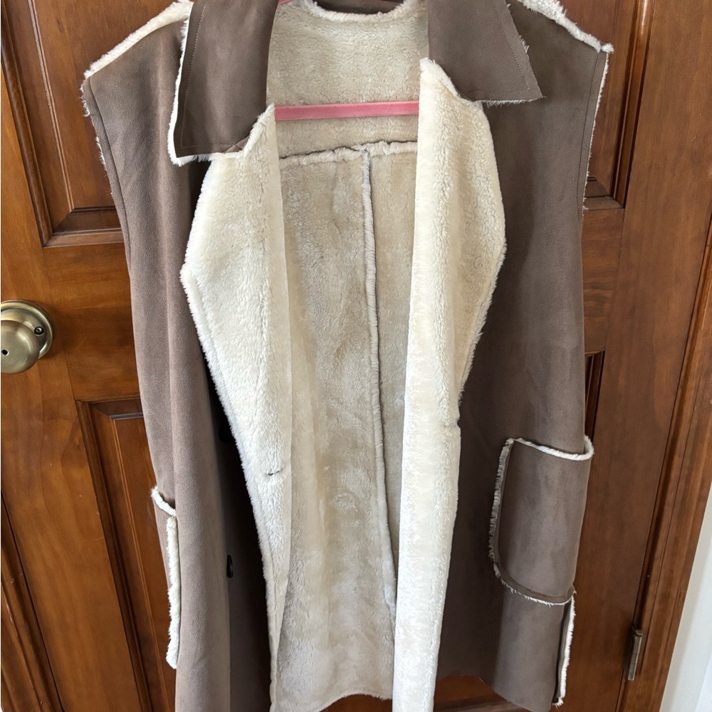 Suede Women's Brown and Cream Sleeveless Coat